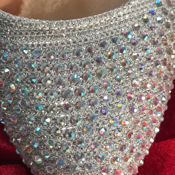 Sparkling silver heels with small crystals - Picture 10 of 12